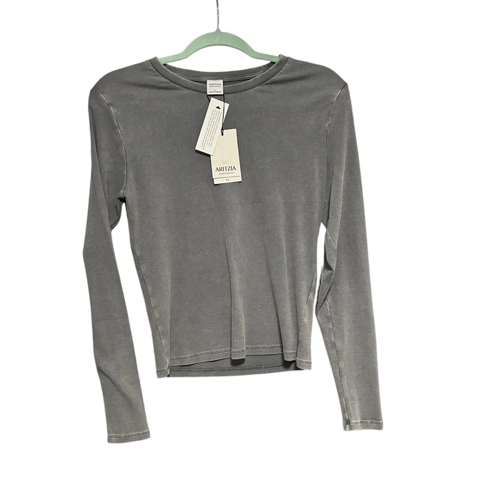 NWT Aritzia Large Ribbed Top Grey - Picture 1 of 3